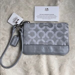 Coach NWT Corner Zip gray and silver wristlet